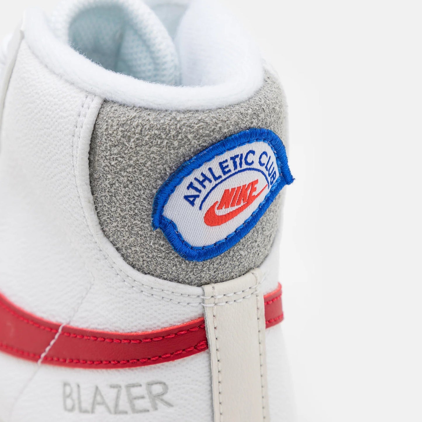 Nike BLAZER MID '77 SE