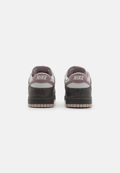 Nike Dunk Medium Ash